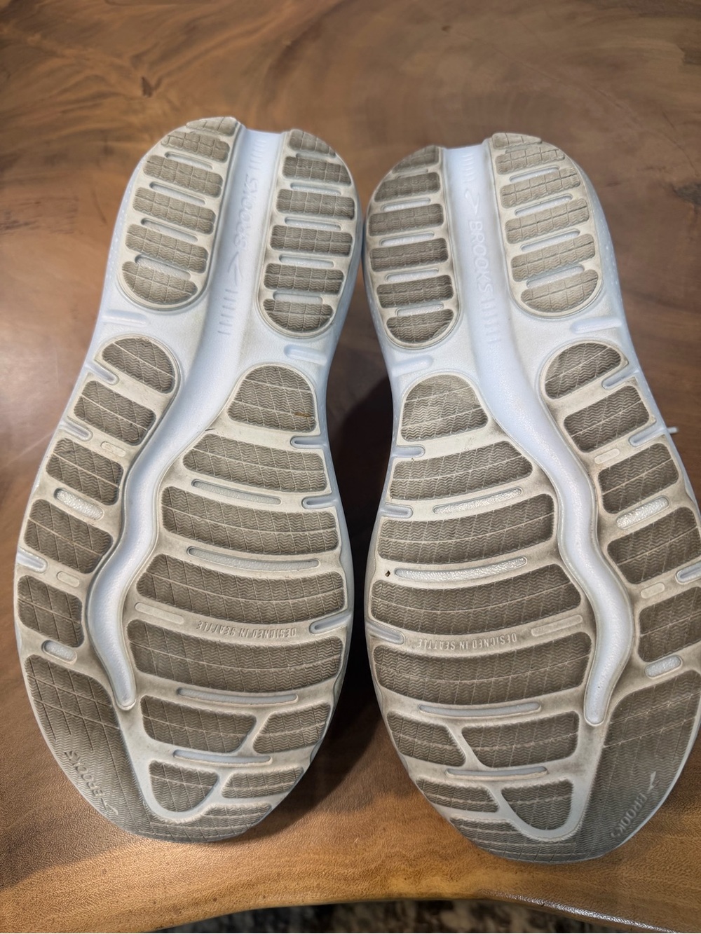 Brooks White Men's Running Sneakers with Subtle Gray Logo - Picture 8 of 10